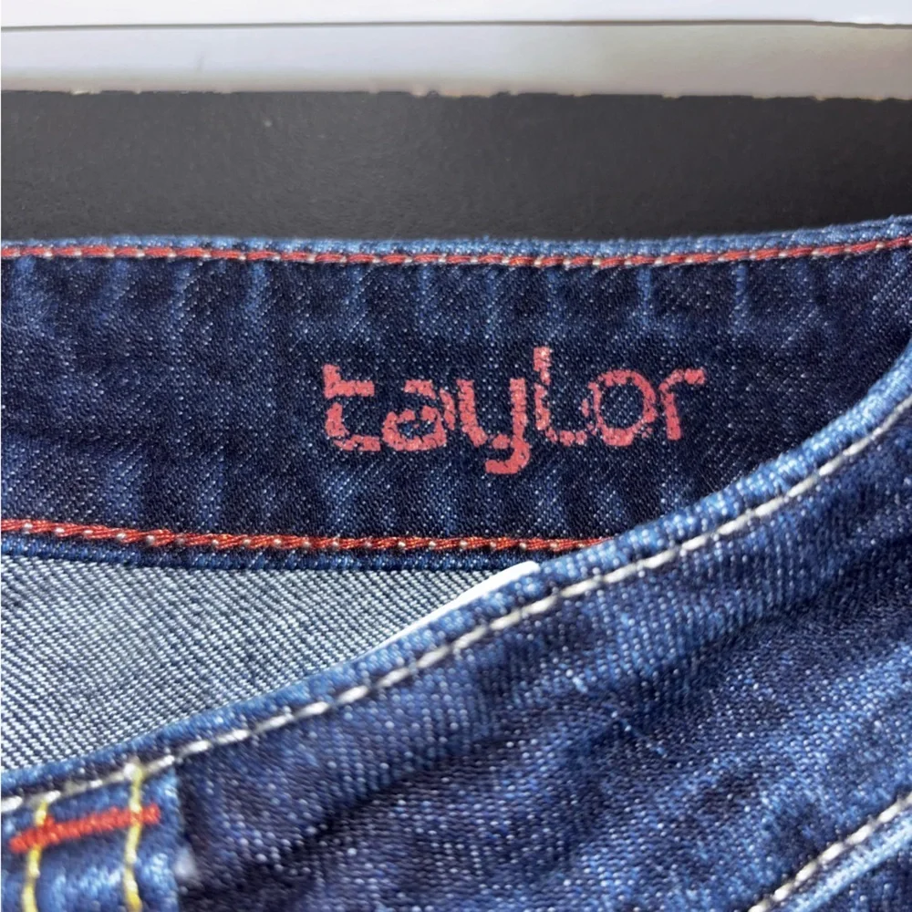 Silver Jeans Capris Women’s 26 Dark Blue Denim Shorts - Picture 7 of 7